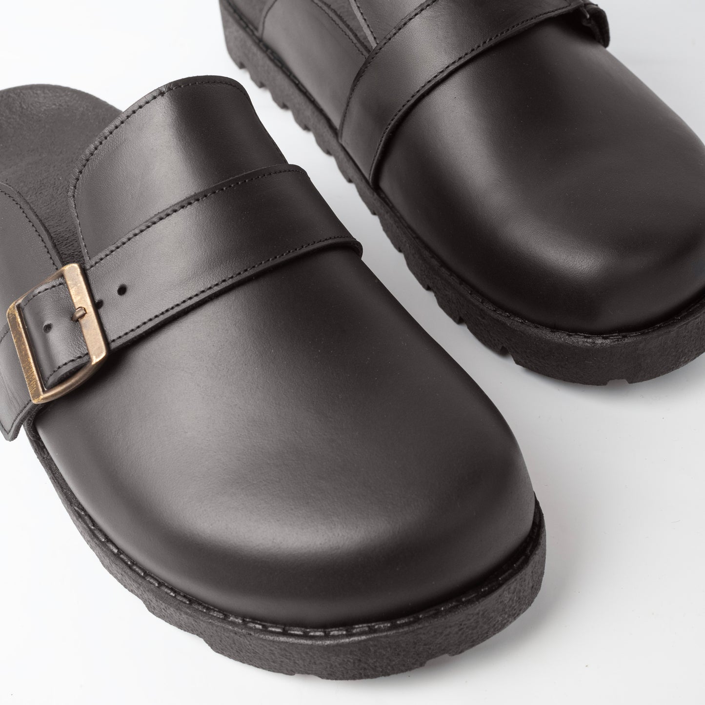 Graphite Clogs