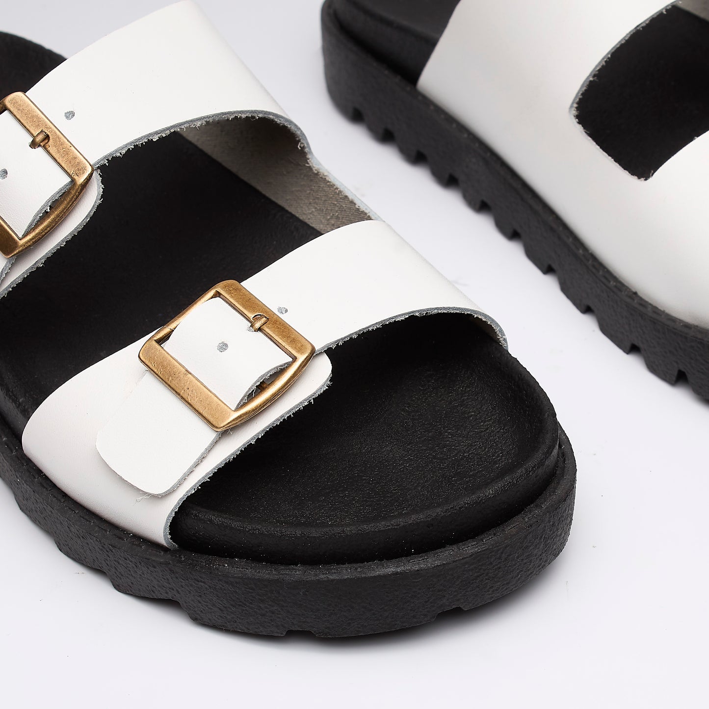 Noir Sandals