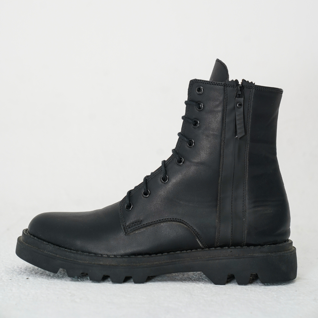 Obsidian Boot